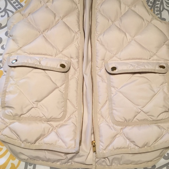J Crew Excursion Quilted Down Vest - Picture 2 of 4
